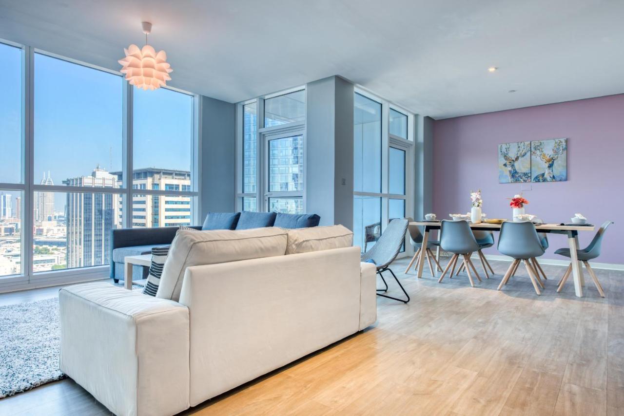 Apartment 23 Marina Tower, Marina - Mint *