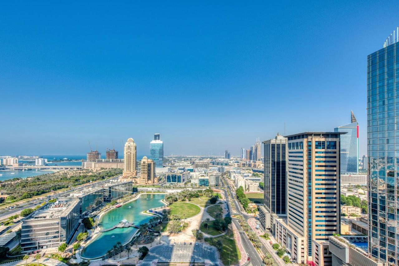 Apartment 23 Marina Tower, Marina - Mint *