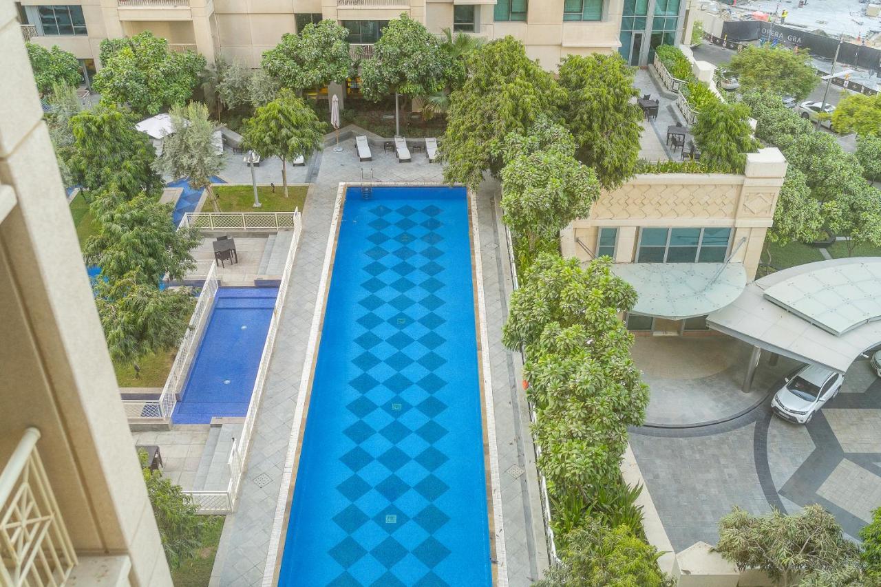 29 Boulevard Contemporary & Spacious Apartment, Burj & Fountain View Apartment