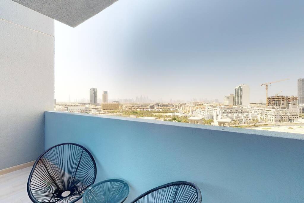 Lovely And Spacious 1 Bedroom With Extra Sofa Bed Apartment Dubai