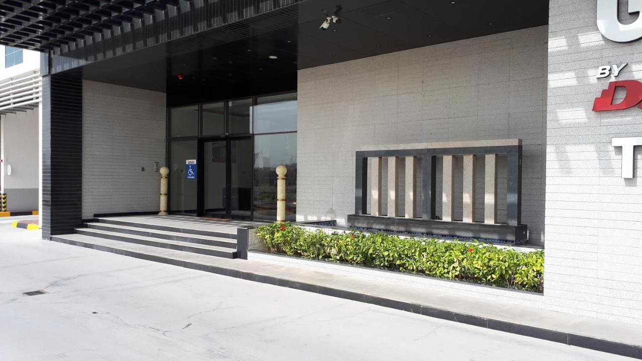 - Glitz 3 Residences - Majestic Luxe - 2br - Sleep 4 - For Families & Couples Only Dubai