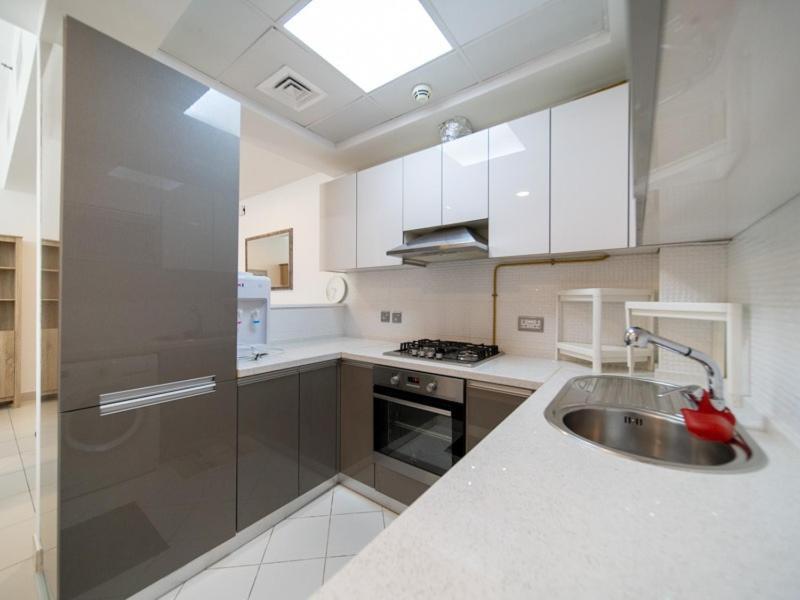 - Glitz 3 Residences - Majestic Luxe - 2br - Sleep 4 - For Families & Couples Only *