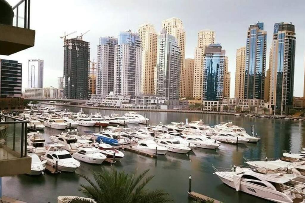Marina 1 Bedroom Apt. Walking Distance Jbr. *