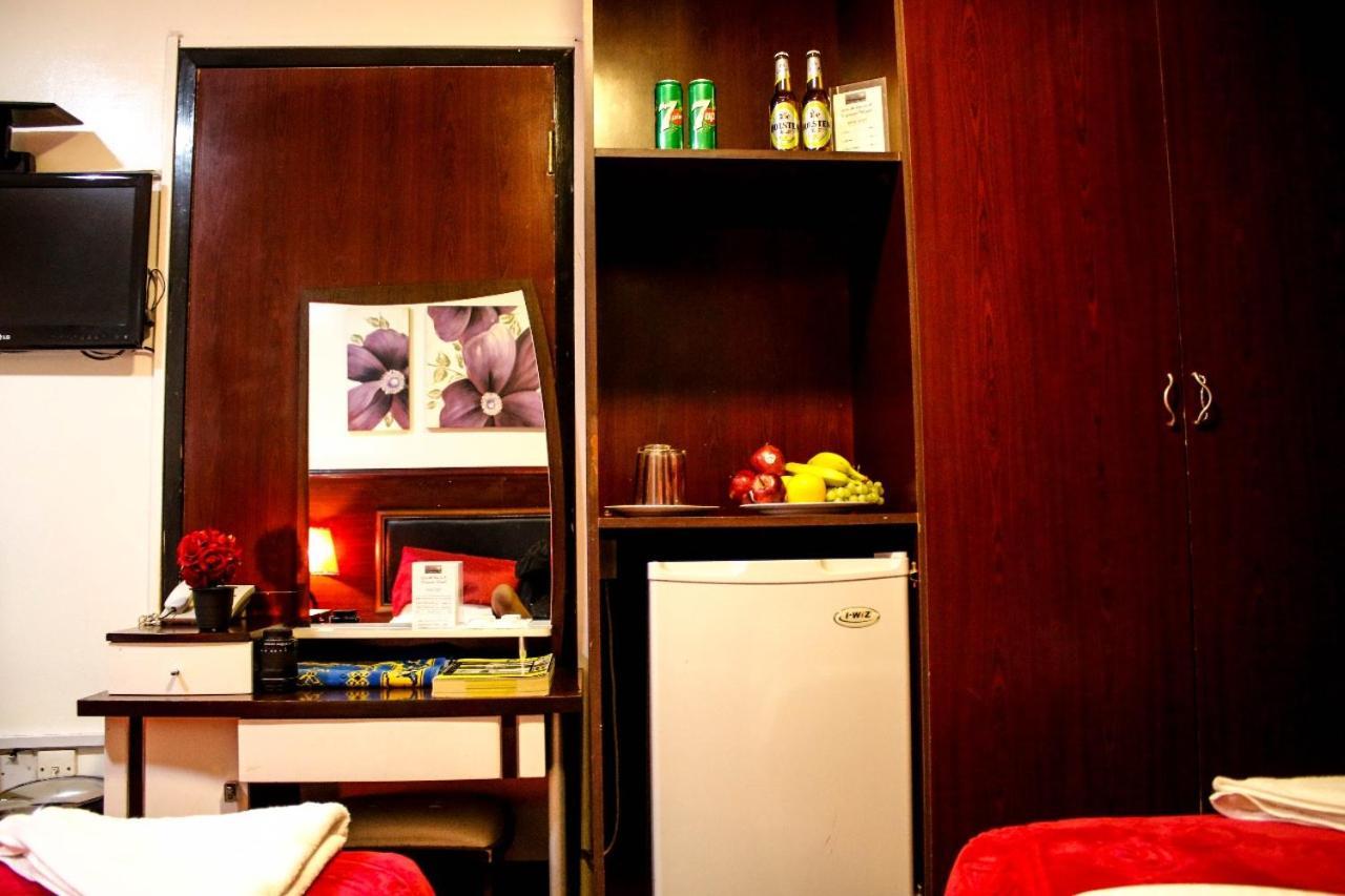 Hotel Karoon