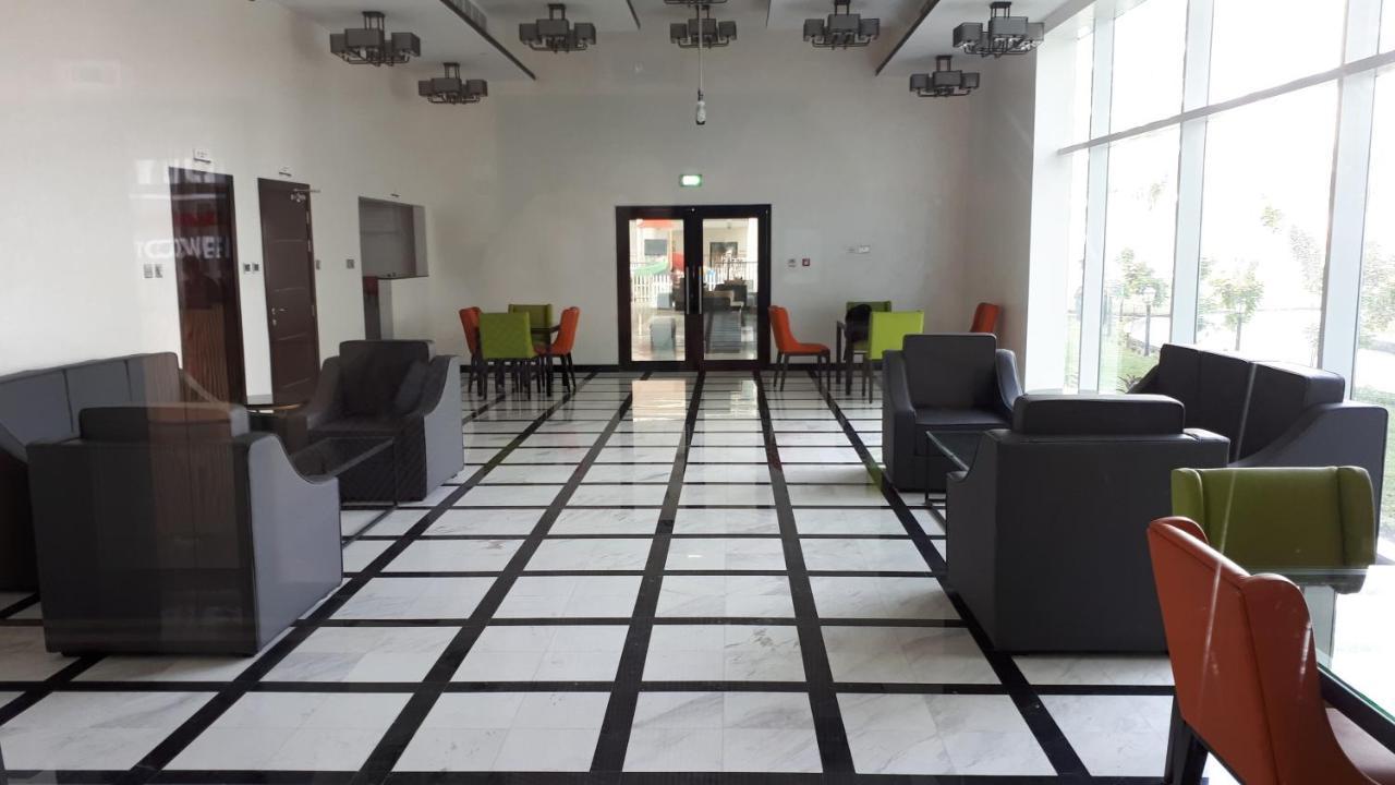 - Glitz 3 Residences - Majestic Luxe - 2br - Sleep 4 - For Families & Couples Only * Dubai