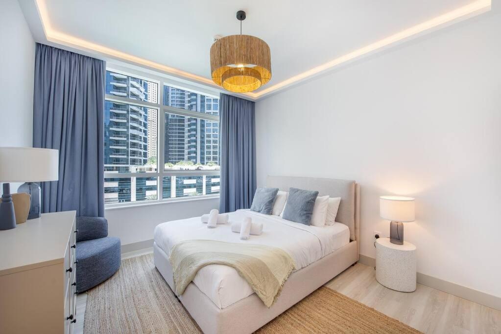 Astonishing 3bdr In The Heart Of Marina Dubai