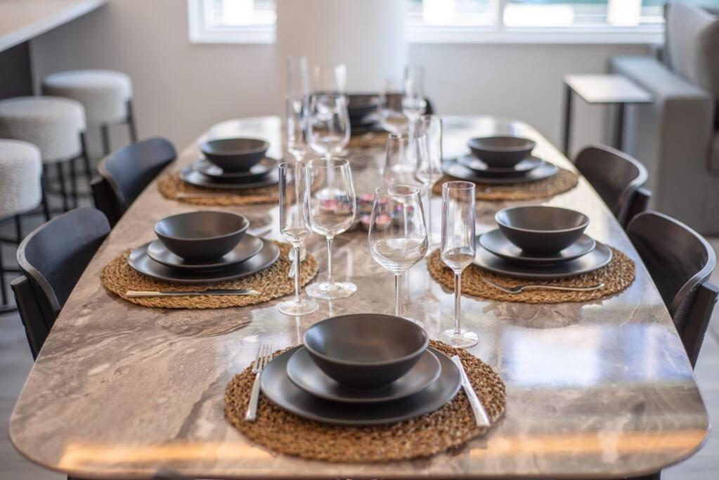 Astonishing 3bdr In The Heart Of Marina * Dubai