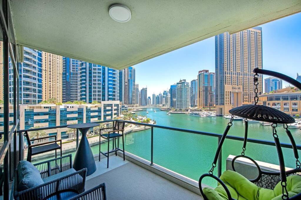 Apartment Astonishing 3bdr In The Heart Of Marina