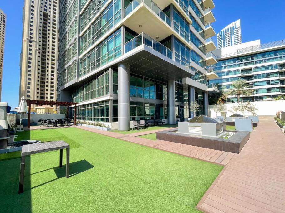 Astonishing 3bdr In The Heart Of Marina *