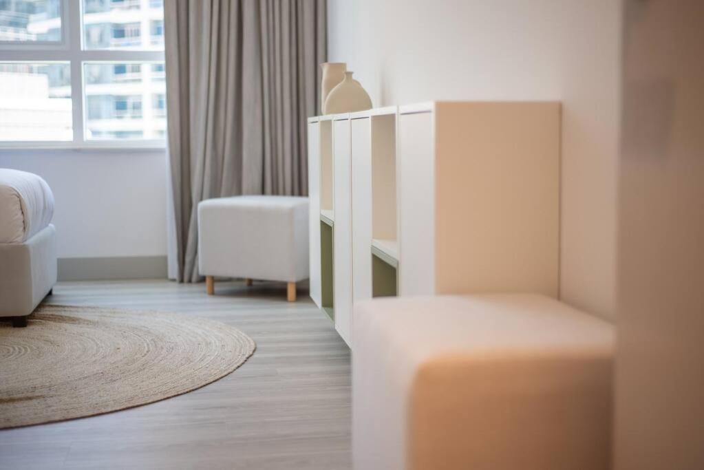 Apartment Astonishing 3bdr In The Heart Of Marina Dubai