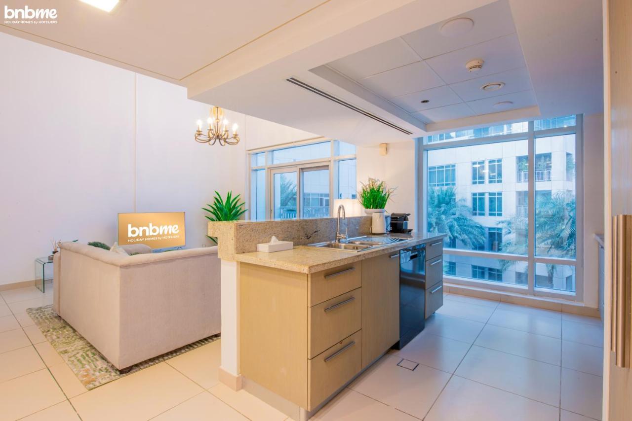 Bnbmehomes - The Lofts - Emaar Apartment *