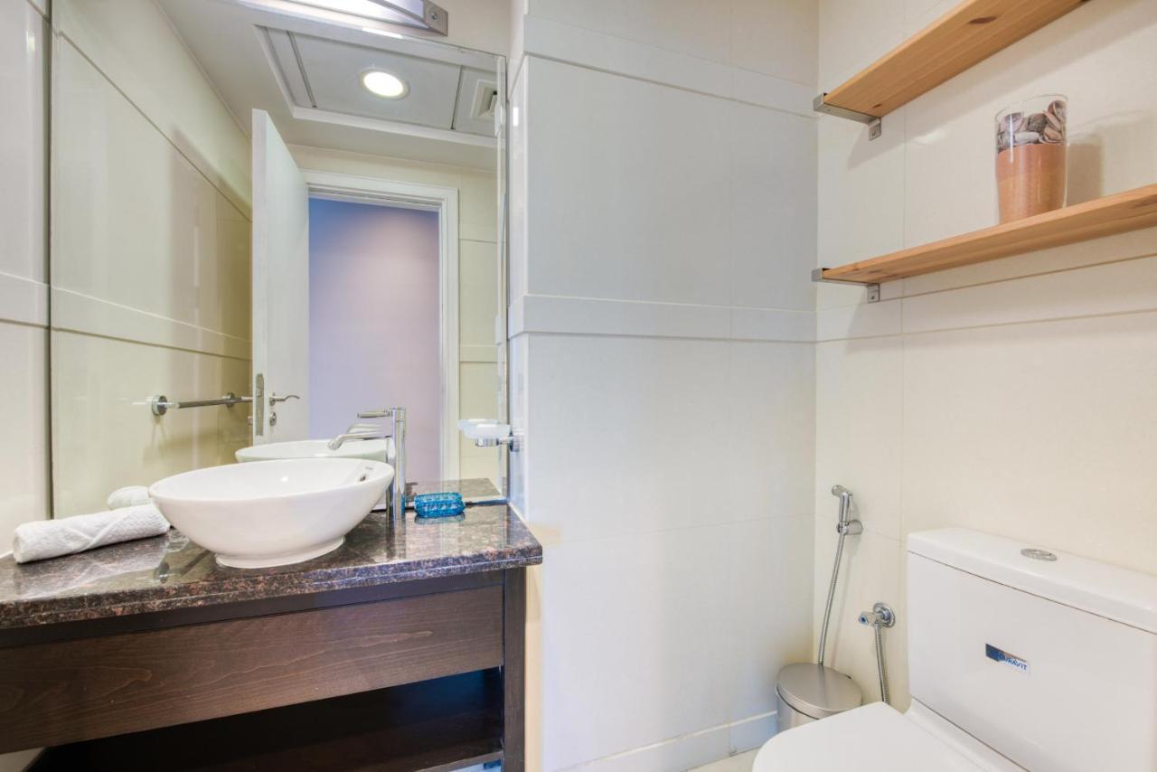 23 Marina Tower, Marina - Mint *