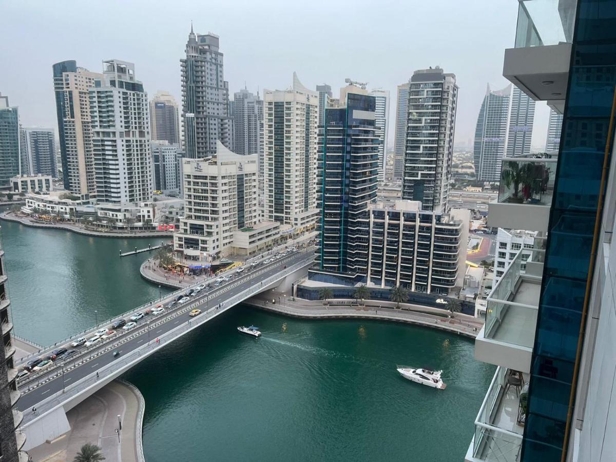 Spacious 1br With Full Marina View Dubai