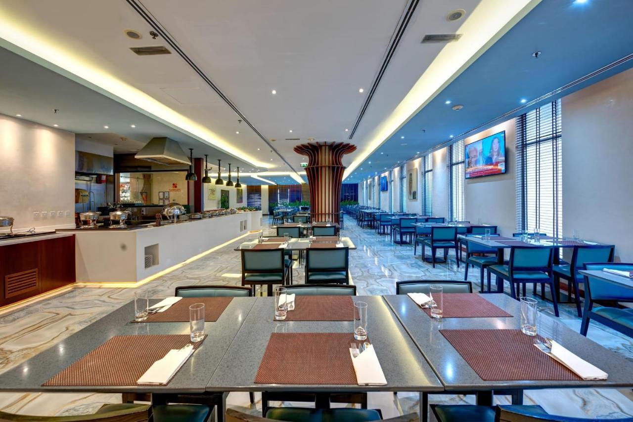 Mercure Gold Jumeirah By Accor 4*