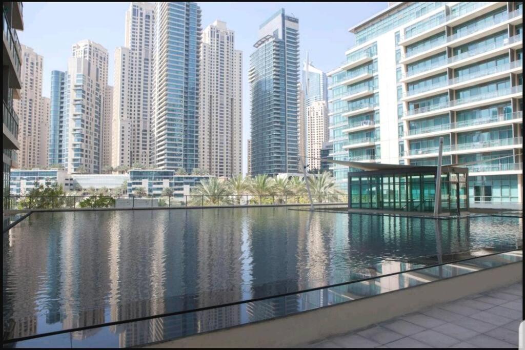 Marina 1 Bedroom Apt. Walking Distance Jbr. Dubai