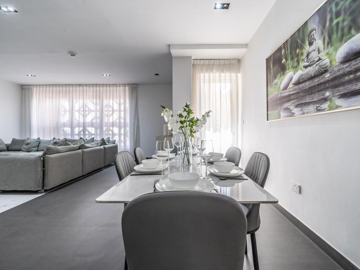 Apartment Luxury Waterfront With Access Dubai