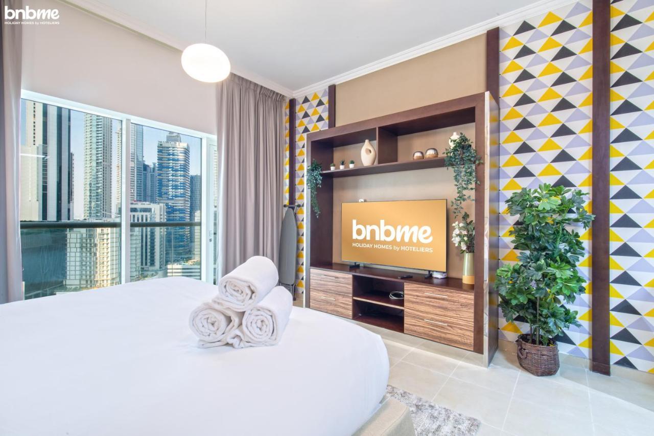 Apartment Bnbmehomes - Cosy Downtown Apt W Balcony Near Metro Station -1710 Dubai