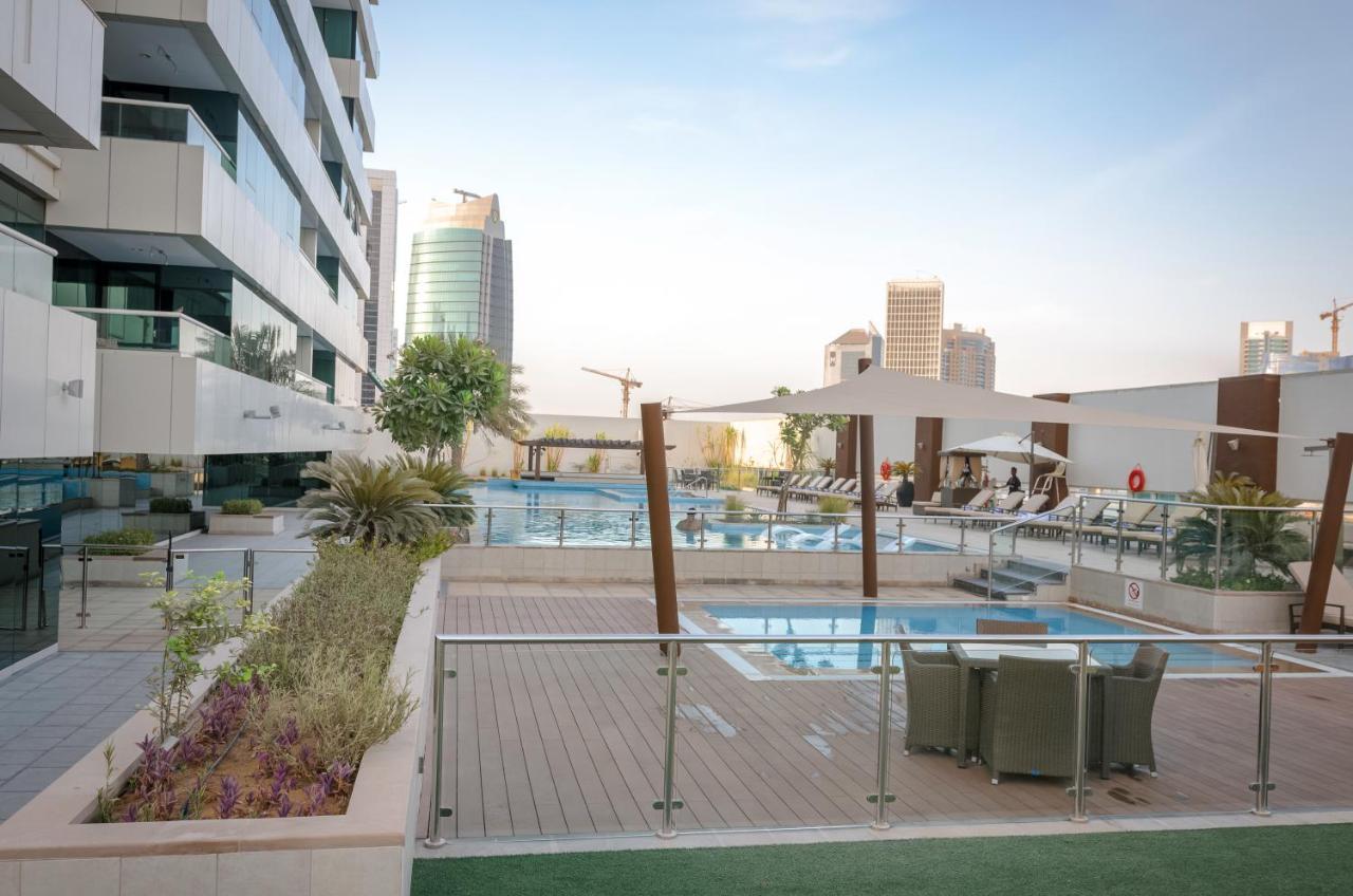 Oskena Vacation Homes-damac Maison Canal View Dubai
