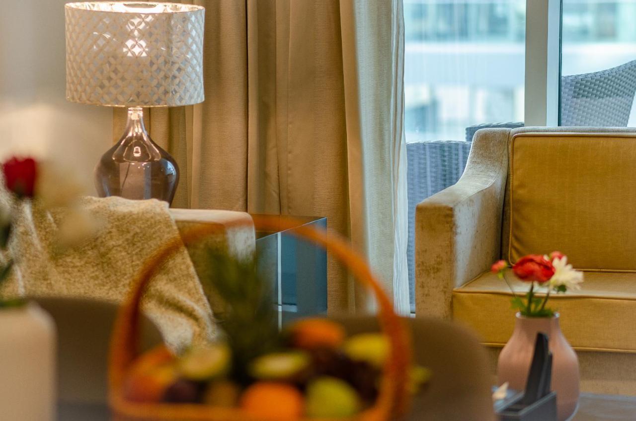 Oskena Vacation Homes-damac Maison Canal View *