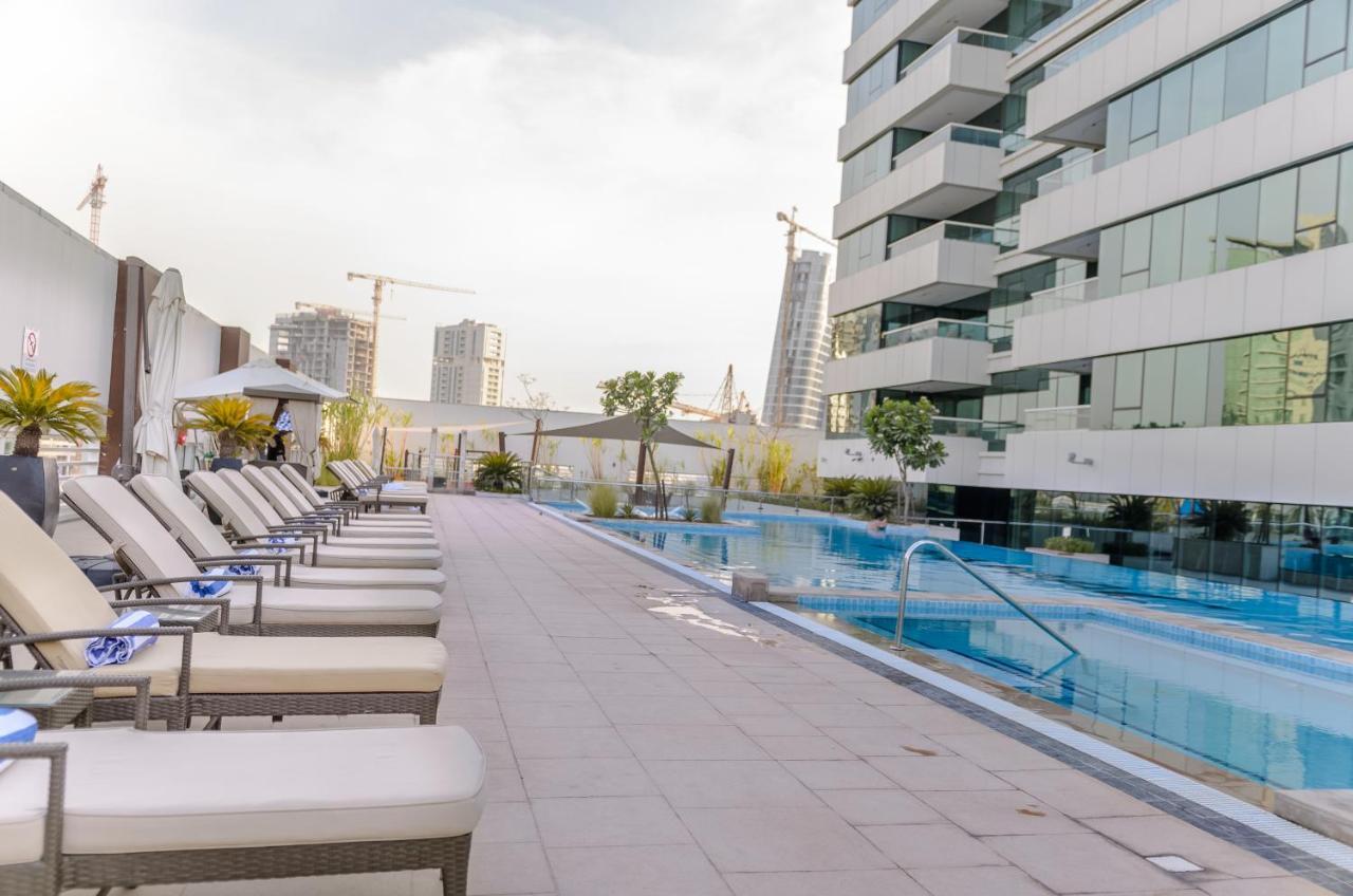 Oskena Vacation Homes-damac Maison Canal View Apartment Dubai