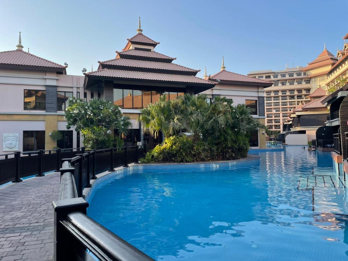 Anantara Palm Jumeirah Connected Anantara Apartment Dubai
