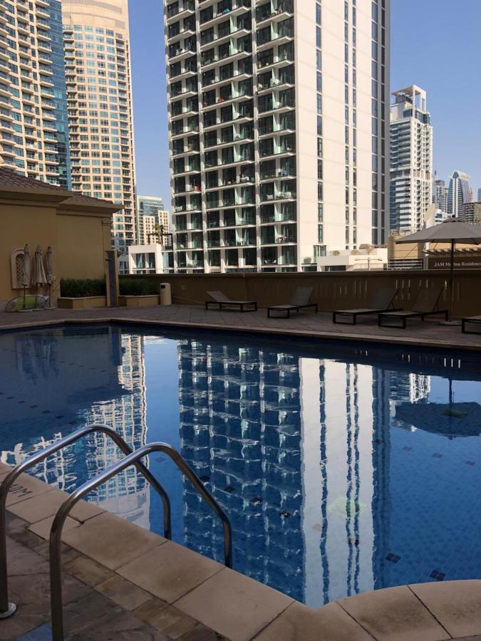 Luxury Waterfront With Access Apartment Dubai