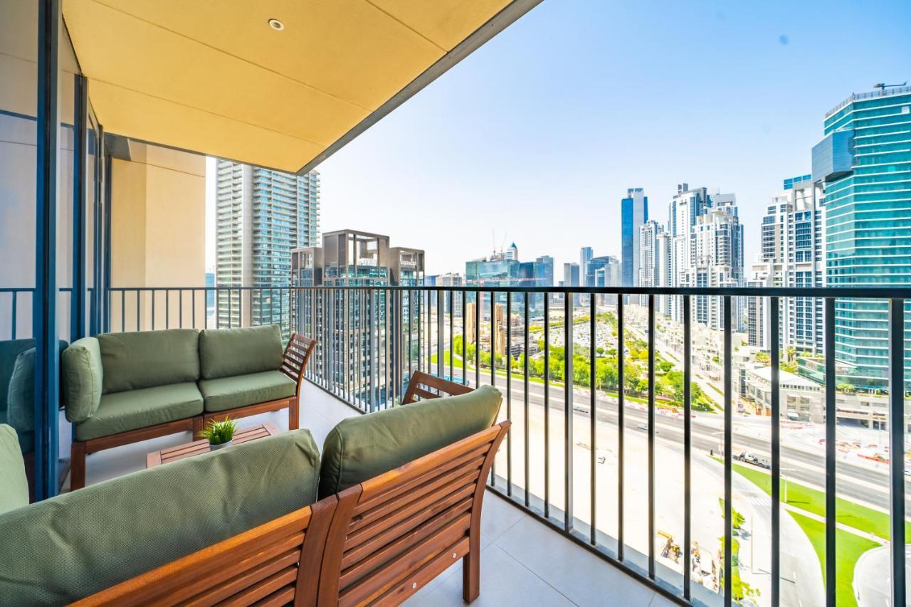 Incredible Views From Classy With Terrace Apartment
