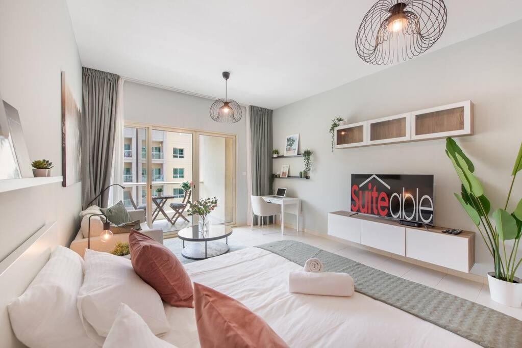Apartment In The Greens 10min To Metrostation Dubai