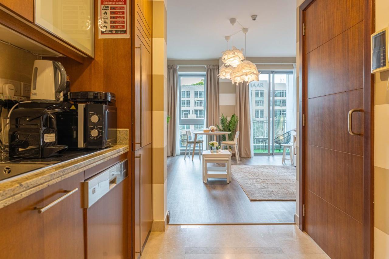 Apartment First Class Studio With Downtown Boulevard View