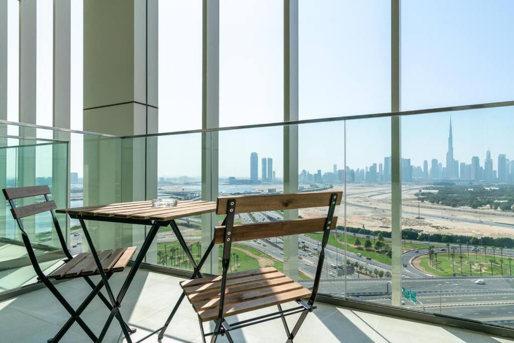 Burj Khalifa View - 1bedroom - Pool & Gym *