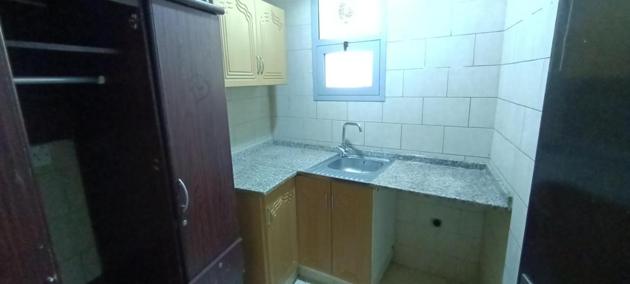 Men Only Homestay *