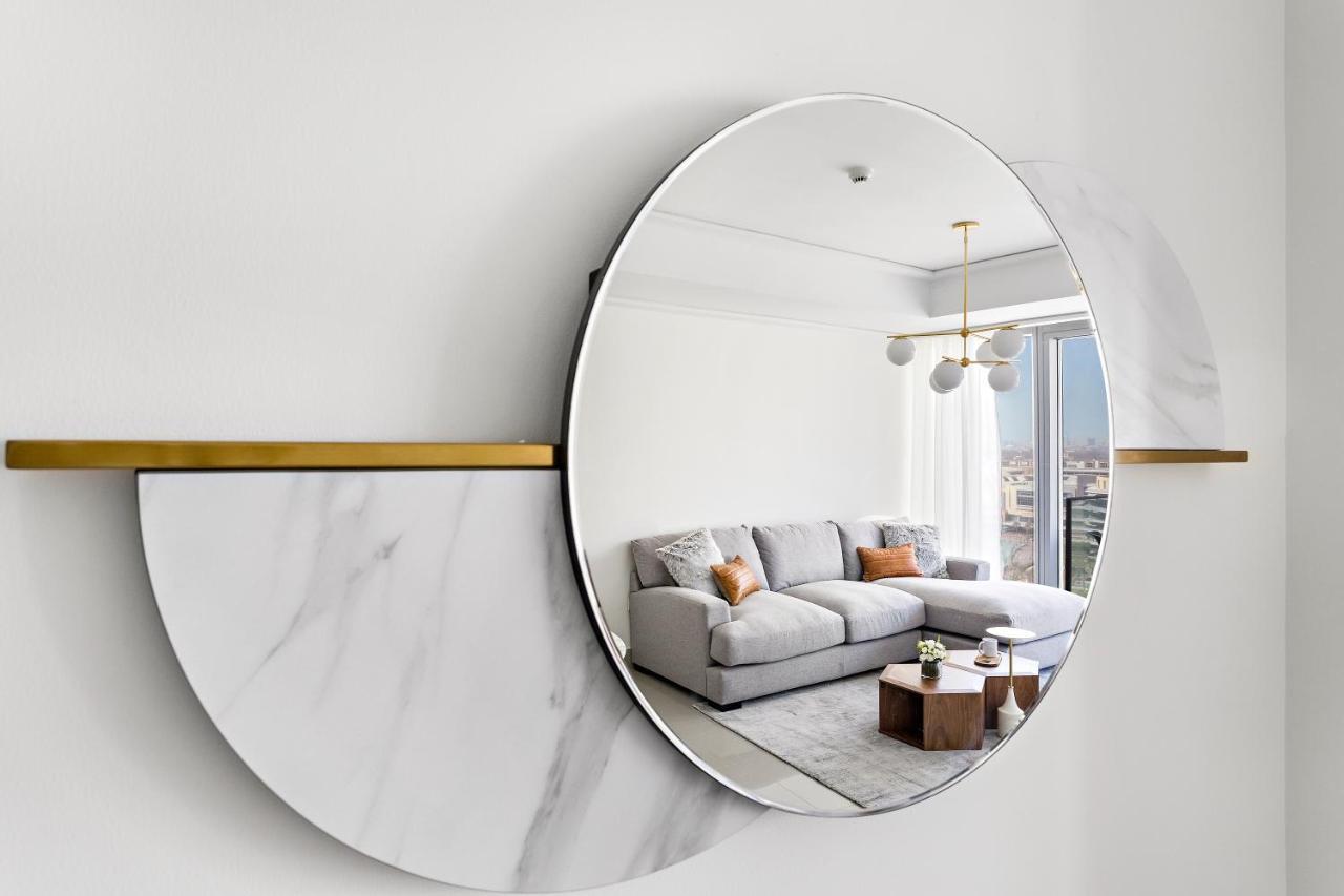 Welhome - Luxury Facing Burj Khalifa With Terrace Apartment