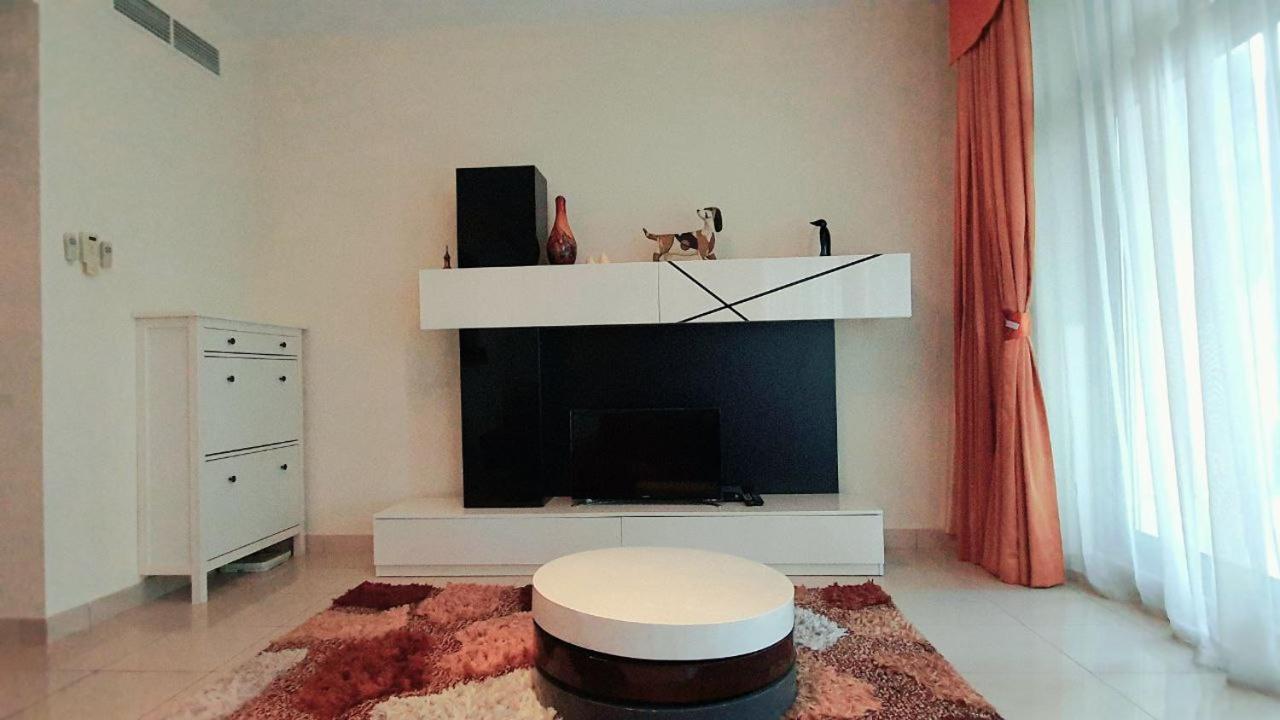2br In Park Island Fairfield, Marina Dubai