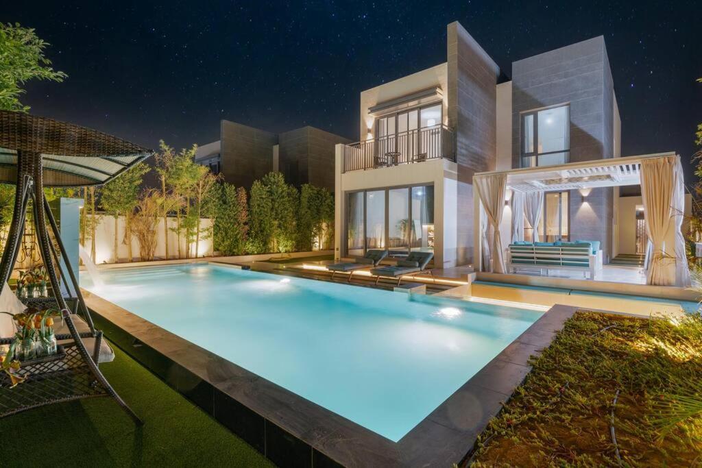 - 3 Bdr With Private Pool - Emaar Golf Links *