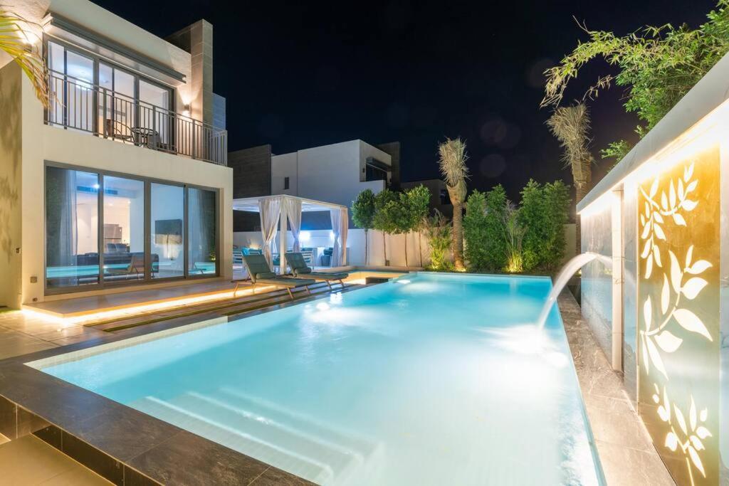 Villa - 3 Bdr With Private Pool - Emaar Golf Links *