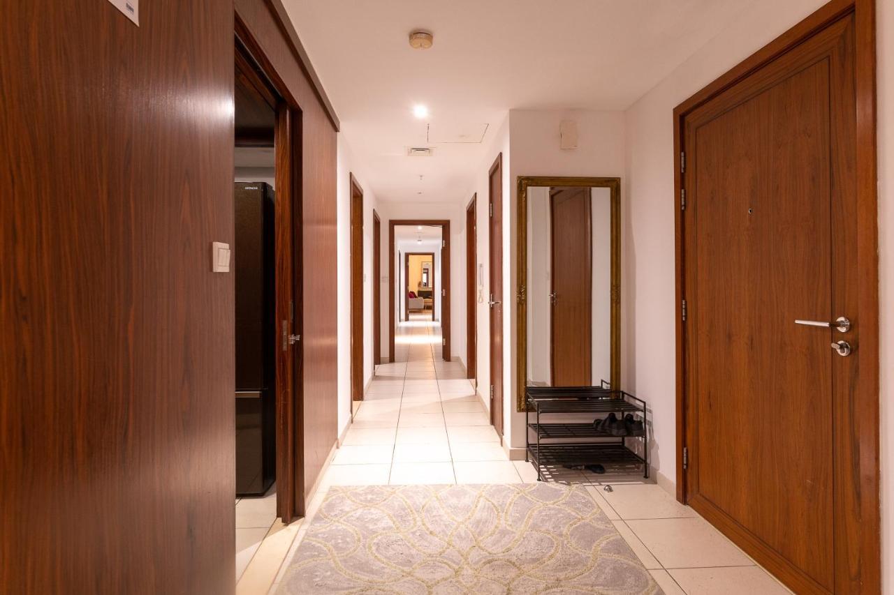 Spectacular Burj & Fountain View - Luxurious 3 Bedrooms & Maids - The Residences Apartment *
