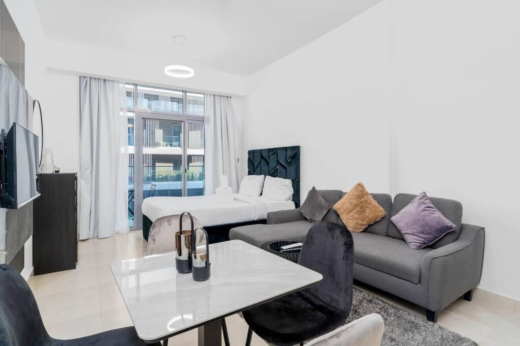 Cozy In Heart Of - Jvc Apartment *
