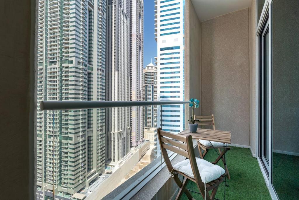 Charming In Marina Apartment