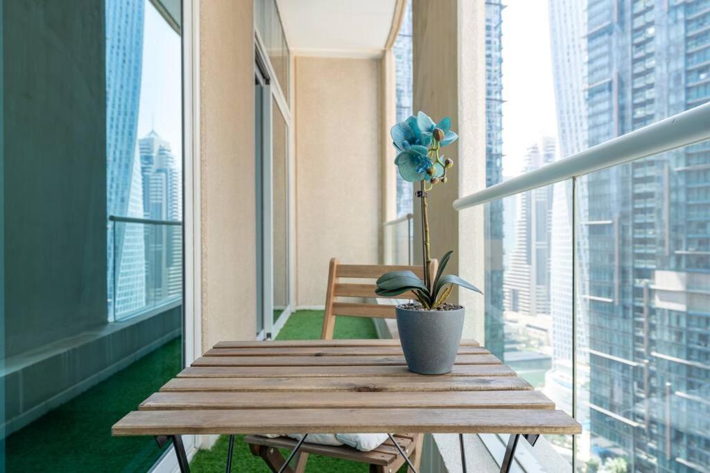 Charming In Marina Apartment