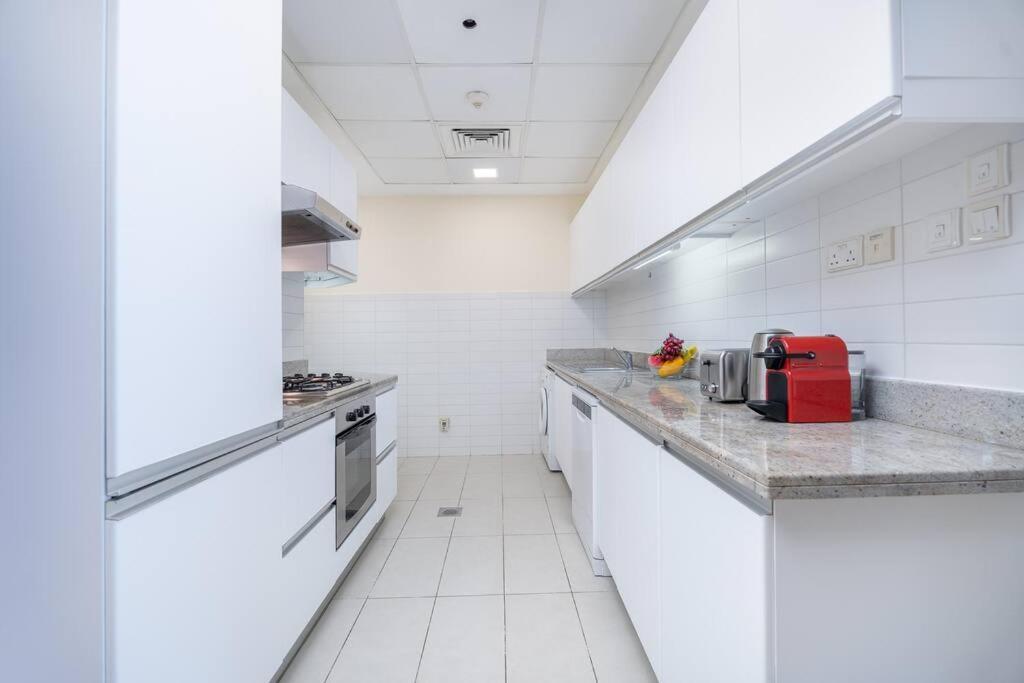 Charming In Marina Apartment Dubai