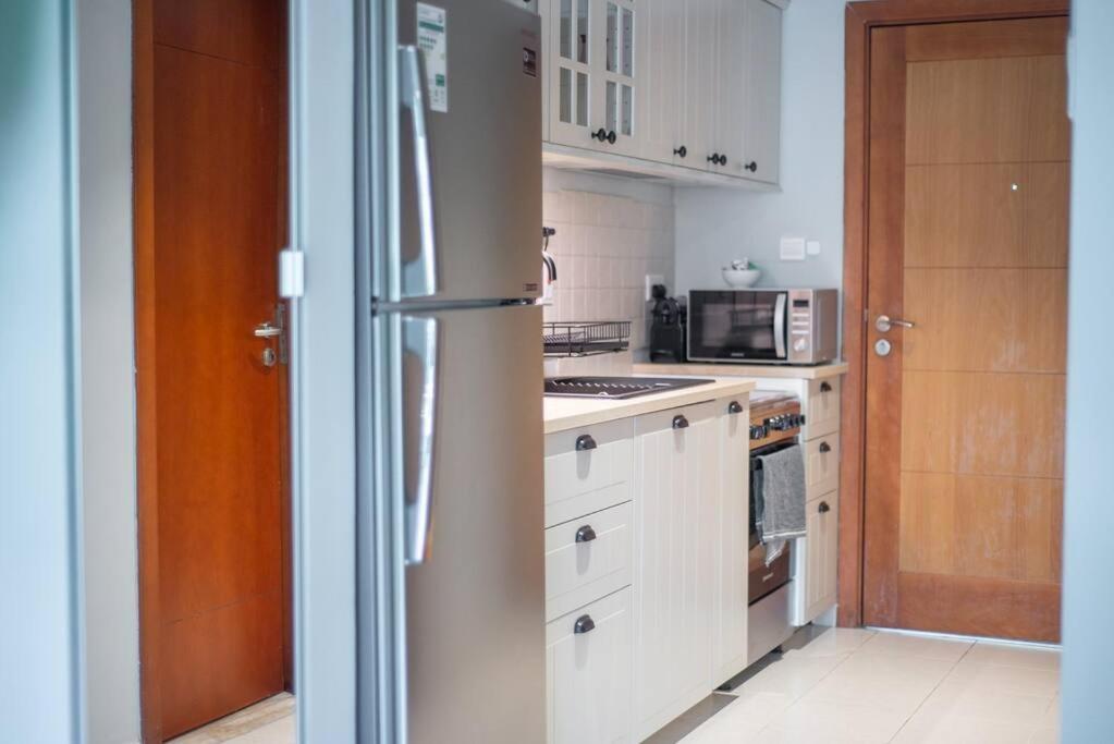 In The Greens 10min To Metrostation Apartment *