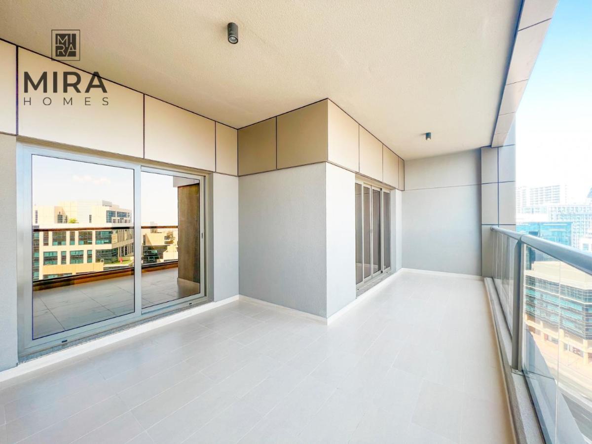Mira Homes - Stylish 1 Bedroom In Heart At Apartment