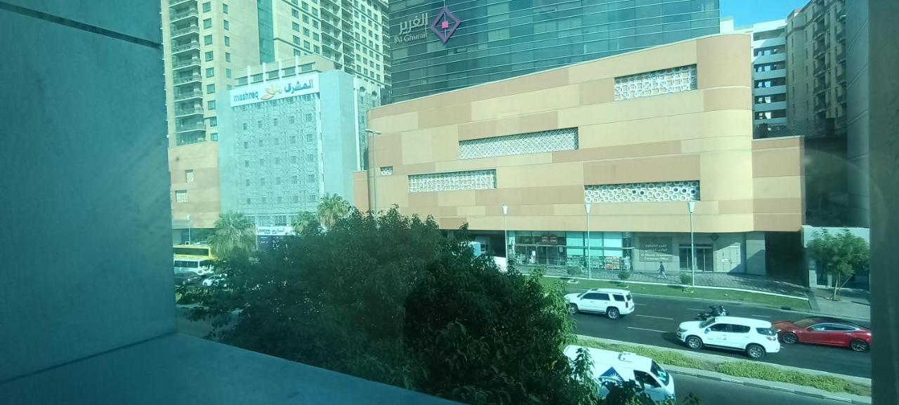 Homestay Men Only Dubai