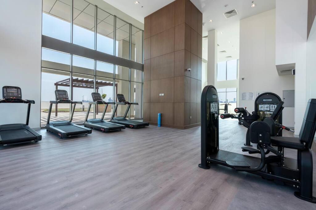 Burj Khalifa View - 1bedroom - Pool & Gym Dubai