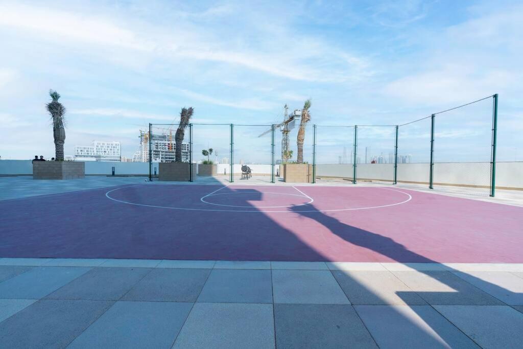 Burj Khalifa View - 1bedroom - Pool & Gym Apartment
