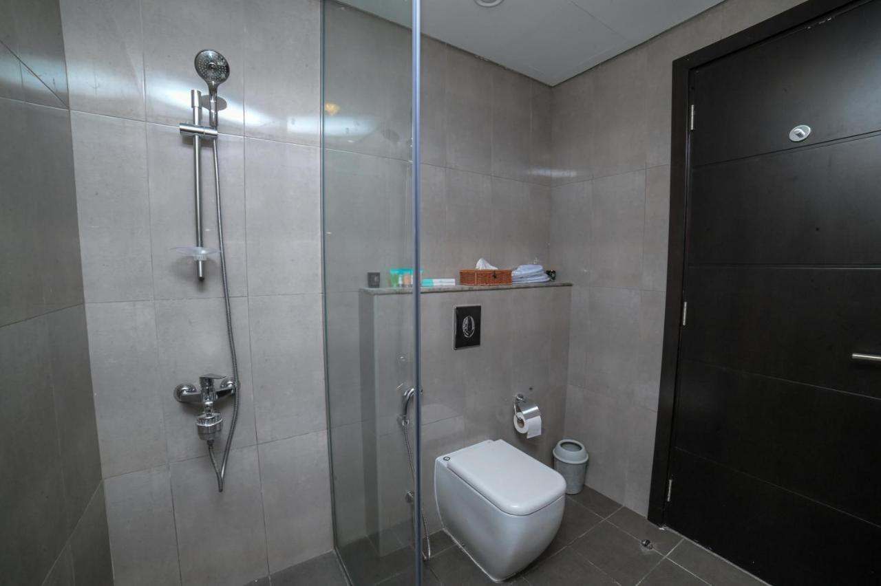 1bhk With Canal View Damac Merano Business Bay * Dubai