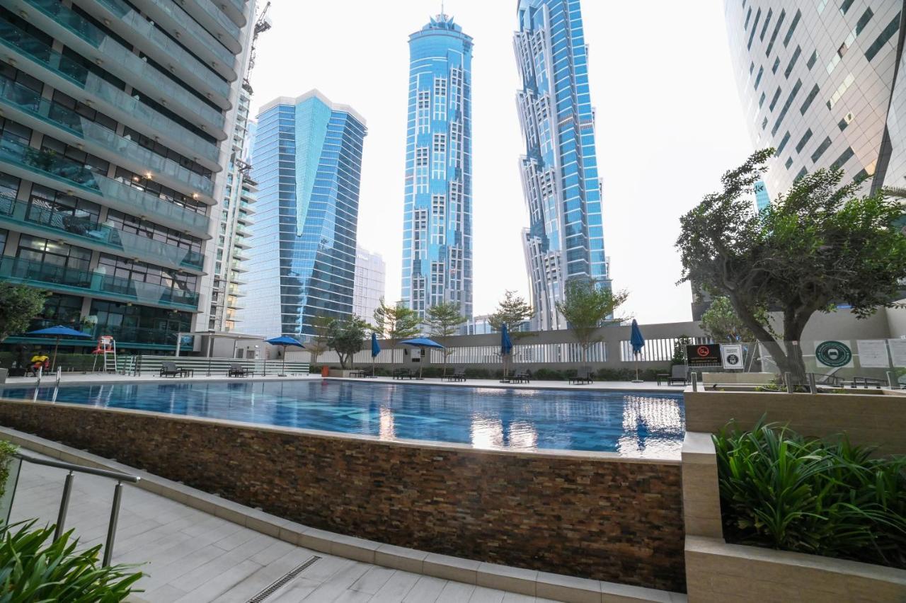Holiday home 1bhk With Canal View Damac Merano Business Bay Dubai