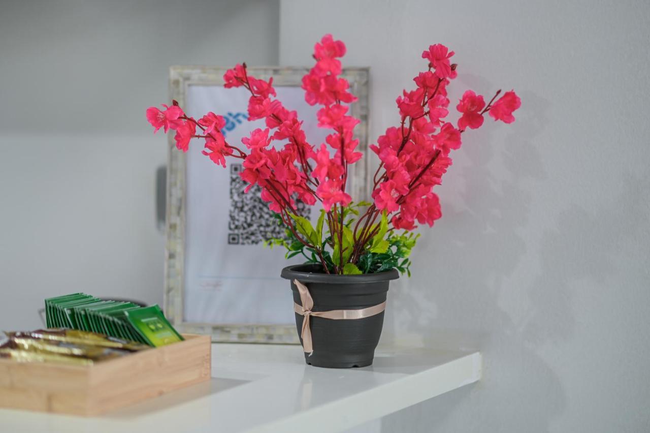 1bhk With Canal View Damac Merano Business Bay Holiday home Dubai