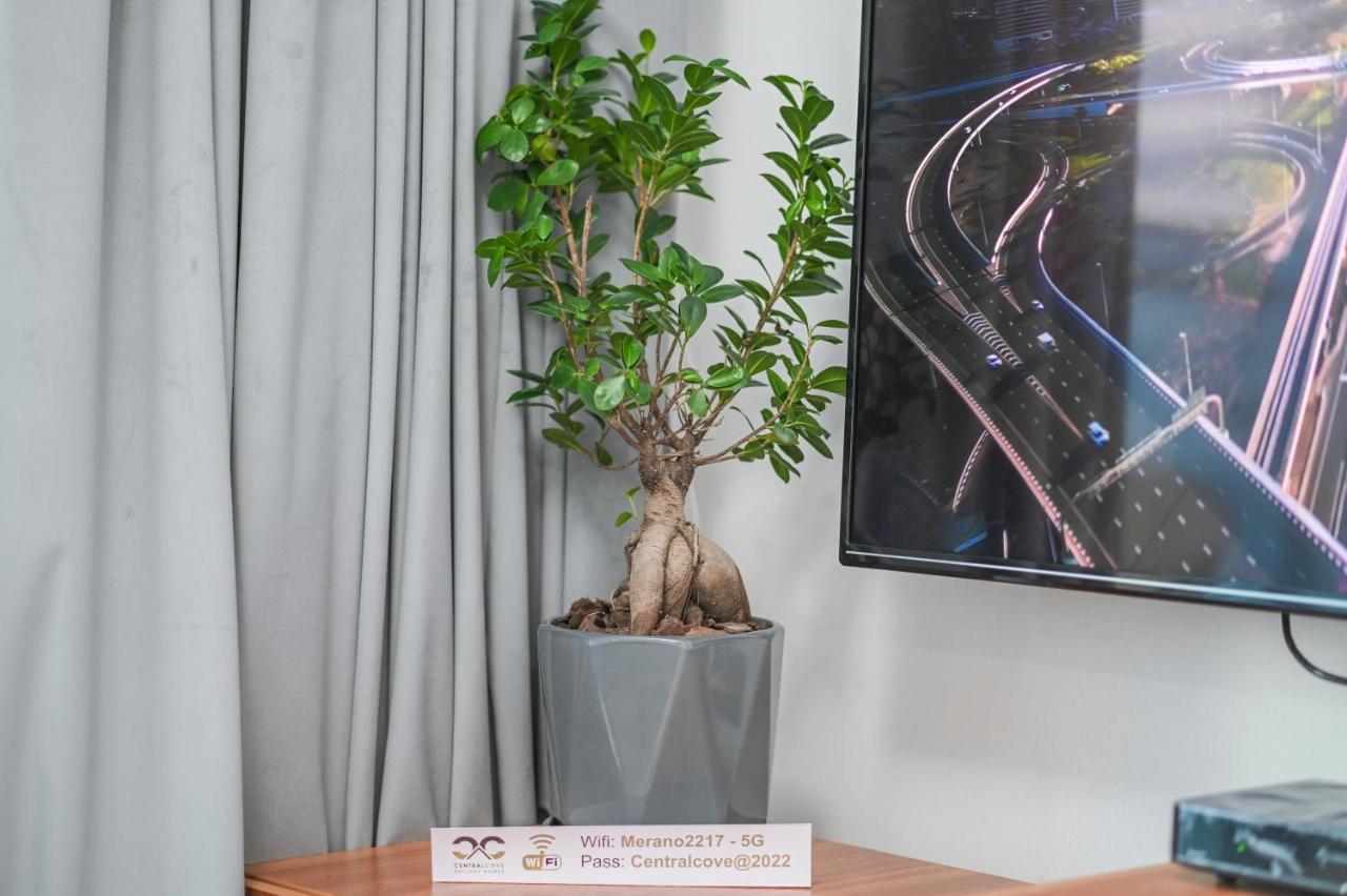 1bhk With Canal View Damac Merano Business Bay * Dubai