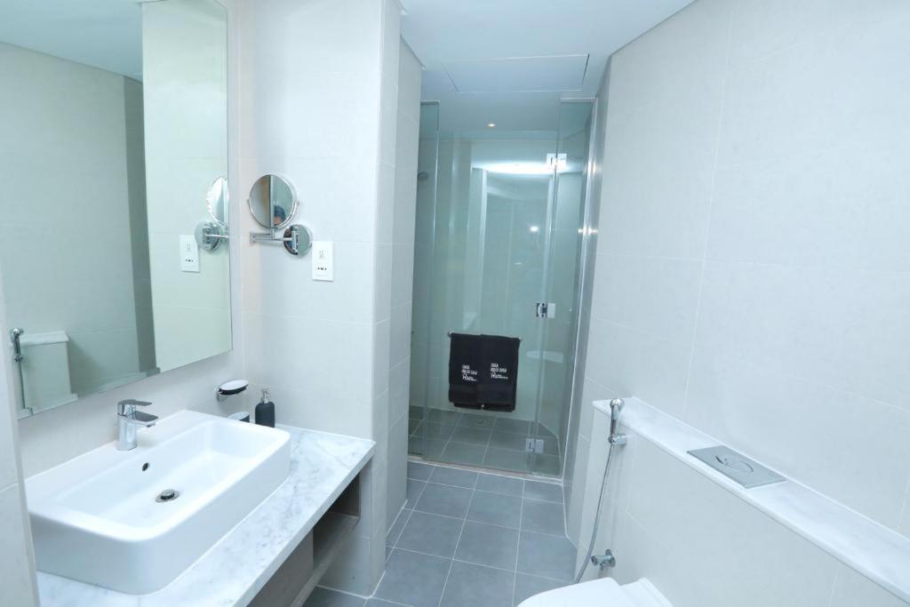 Hotel Damac Maison Prive Deluxe With Burj-khalifa View 5*